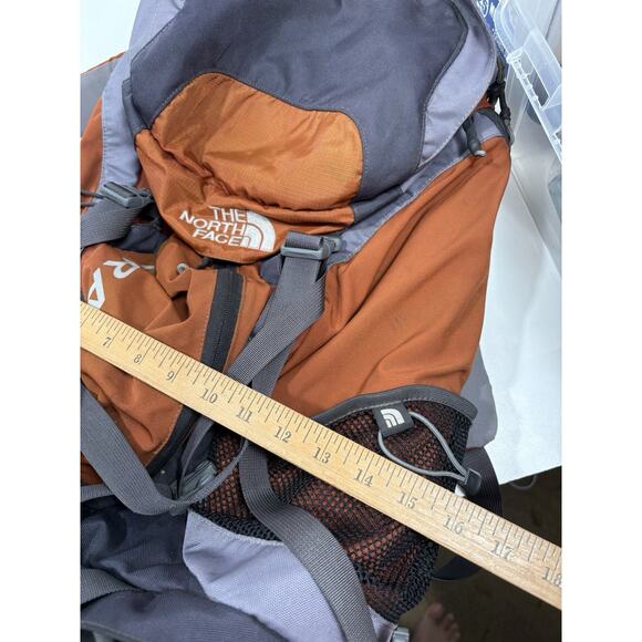 The North Face Terra 55 Camping Trail Hiking Backpack Youth‎ - Orange Gray - Picture 9 of 13